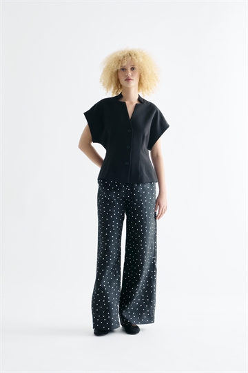 Lovechild Minju Black